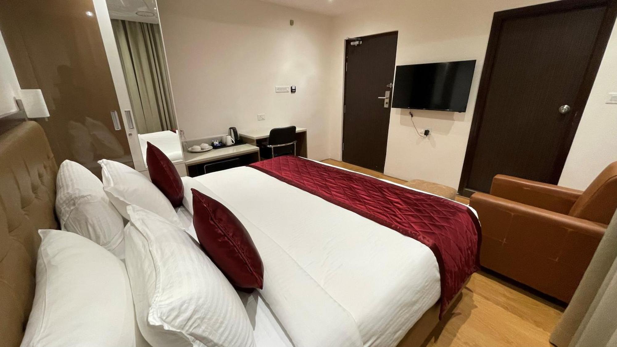 Hotel Silver Cle Hyderabad Exterior foto