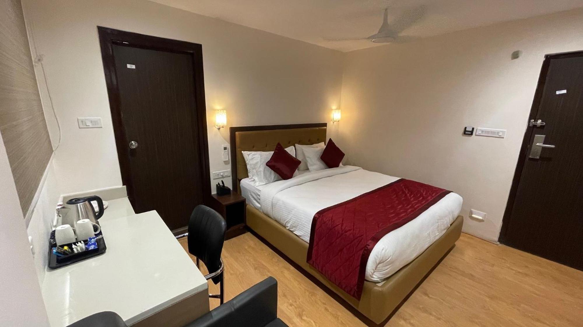 Hotel Silver Cle Hyderabad Exterior foto
