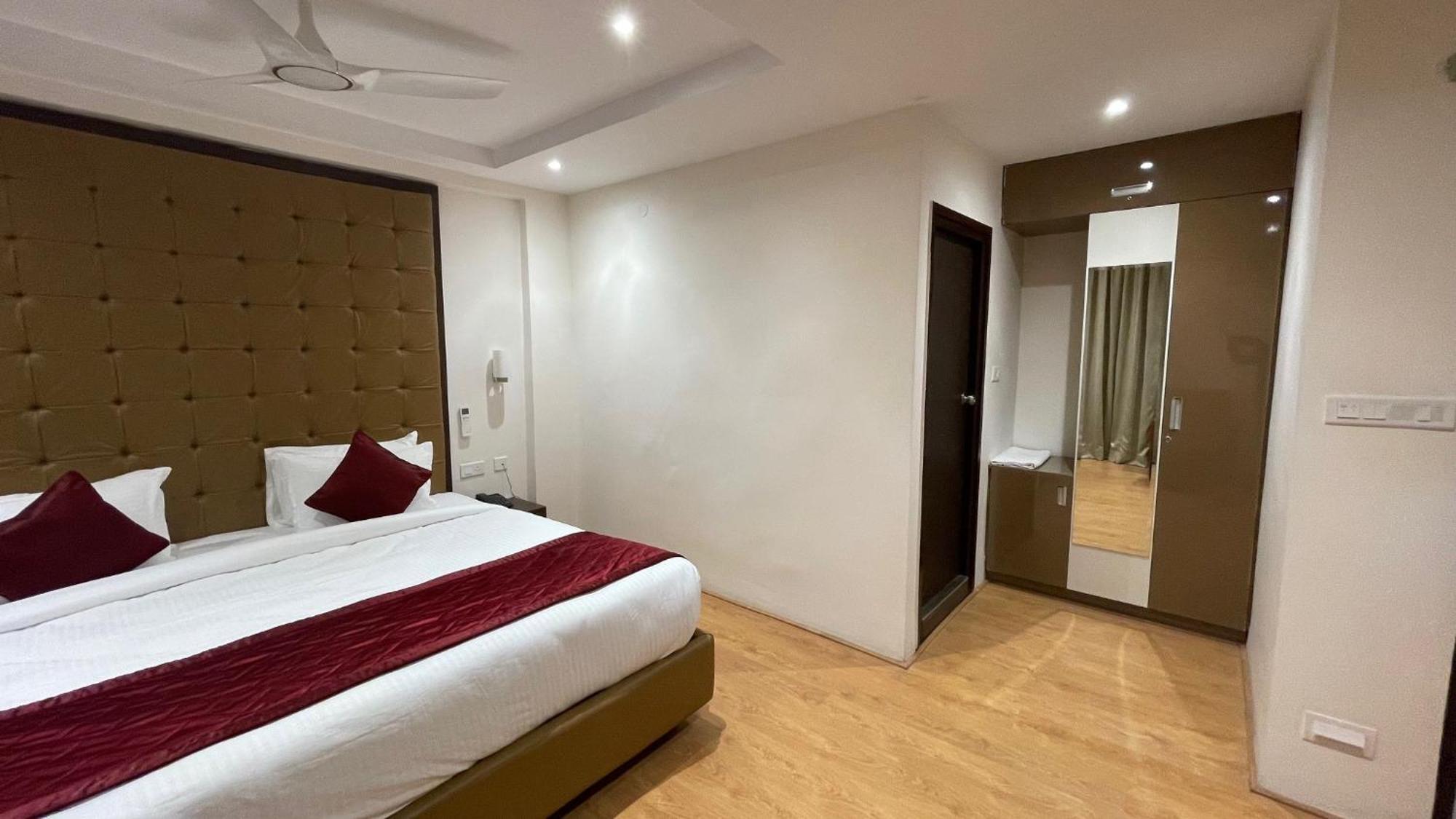 Hotel Silver Cle Hyderabad Exterior foto